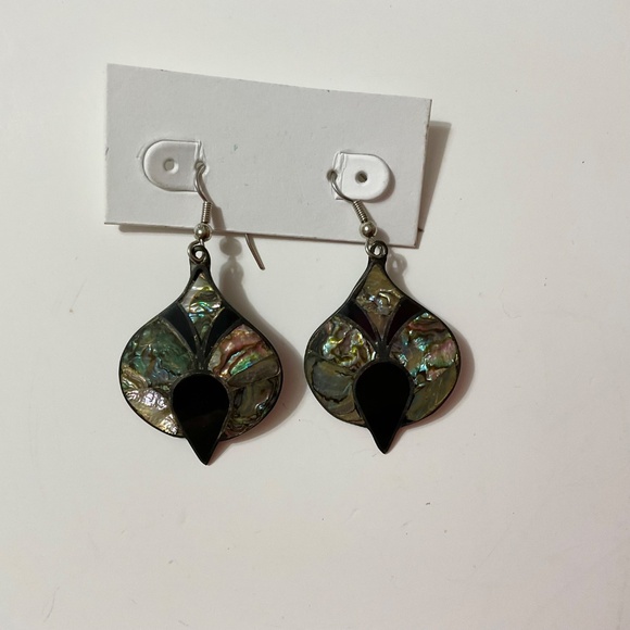 Alpaca Mexico abalone shell earrings - Picture 2 of 4